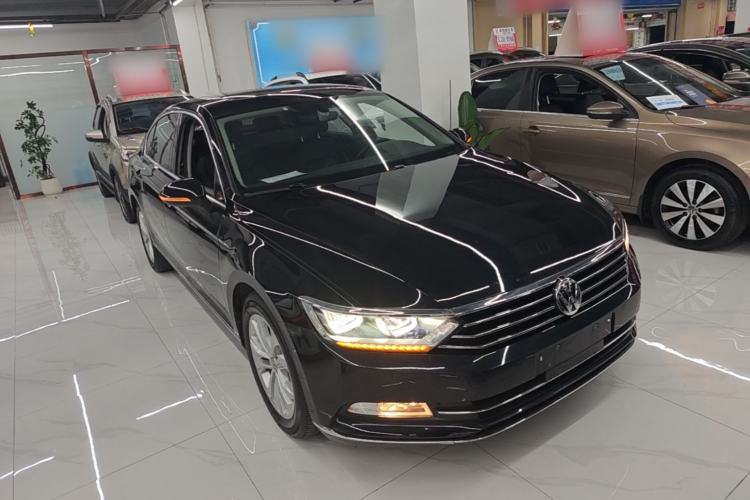 Used Volkswagen Magotan 2018 Facelift 330TSI DSG Luxury Model Exterior 1