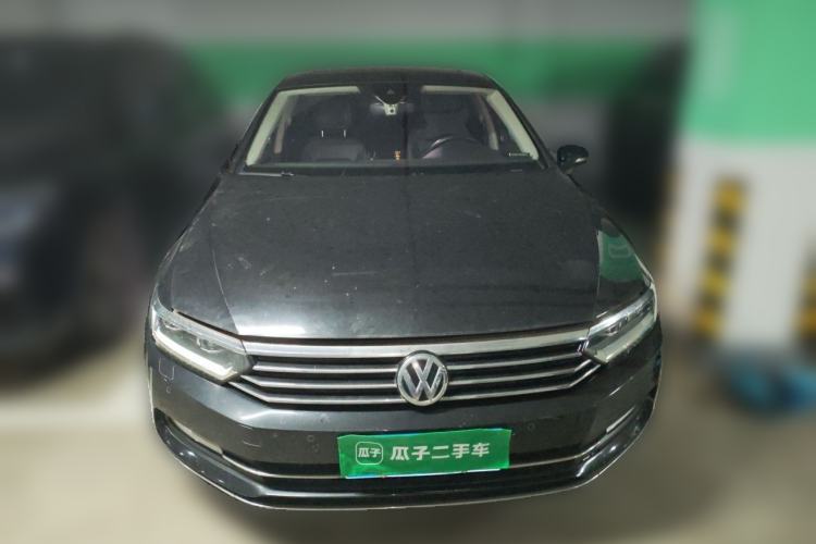 Used Volkswagen Magotan 2018 330TSI DSG Luxury Model Exterior 1