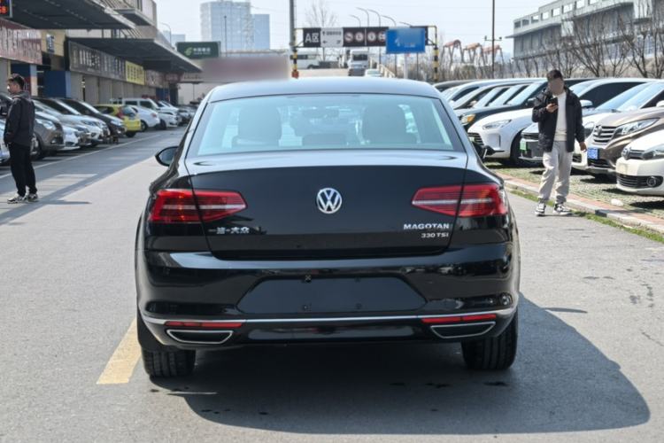 Used Volkswagen Magotan 2018 330TSI DSG Luxury Model Exterior 1
