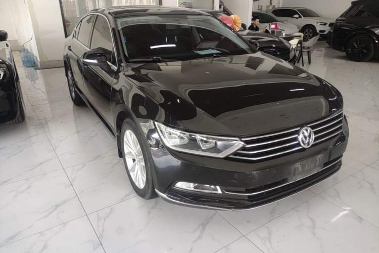 Used Volkswagen Magotan 2018 330TSI DSG Advanced Model Exterior 1