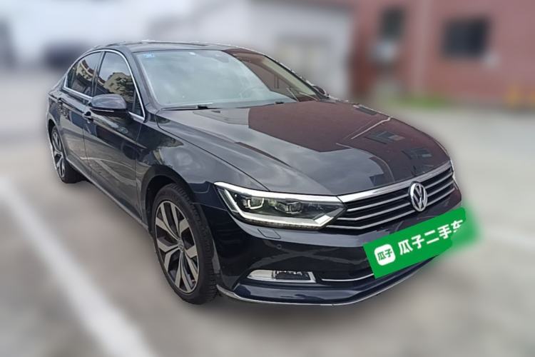 Used Volkswagen Magotan 2018 330TSI DSG Luxury Model Exterior 2