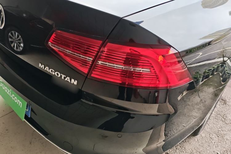Used Volkswagen Magotan 2018 330TSI DSG Luxury Model Exterior 2