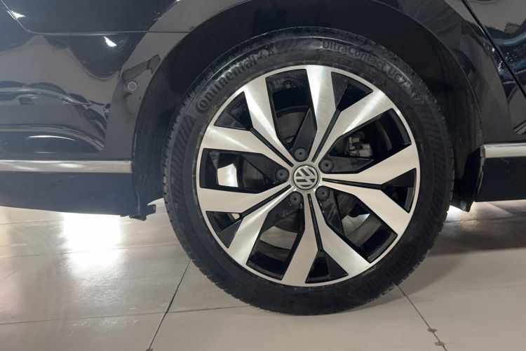 Used Volkswagen Magotan 2018 330TSI DSG Luxury Model Exterior 2