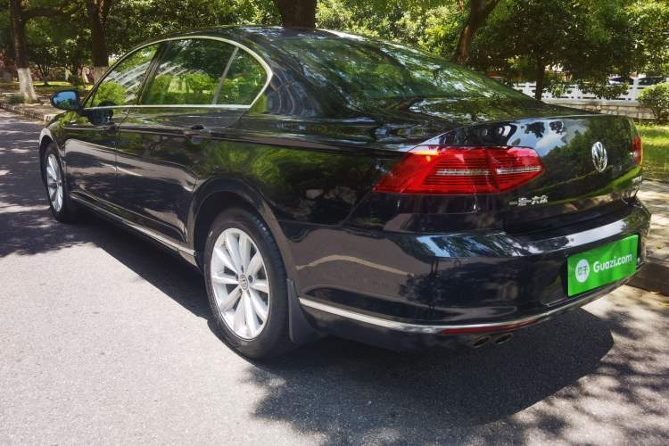 Used Volkswagen Magotan 2018 330TSI DSG Advanced Model Exterior 2