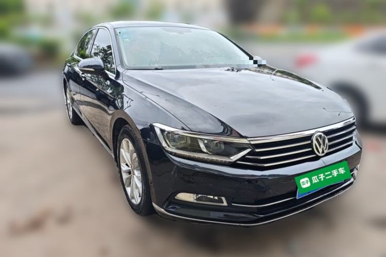 Used Volkswagen Magotan 2018 330TSI DSG Luxury Model Exterior 2