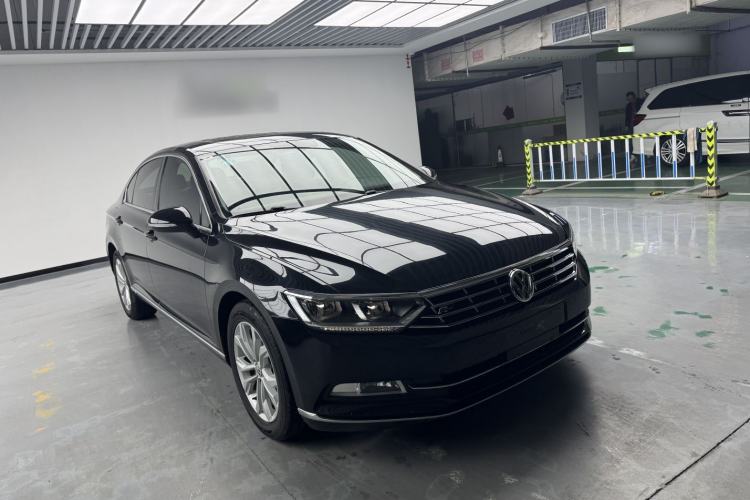 Used Volkswagen Magotan 2018 380TSI DSG Luxury Model Exterior 2