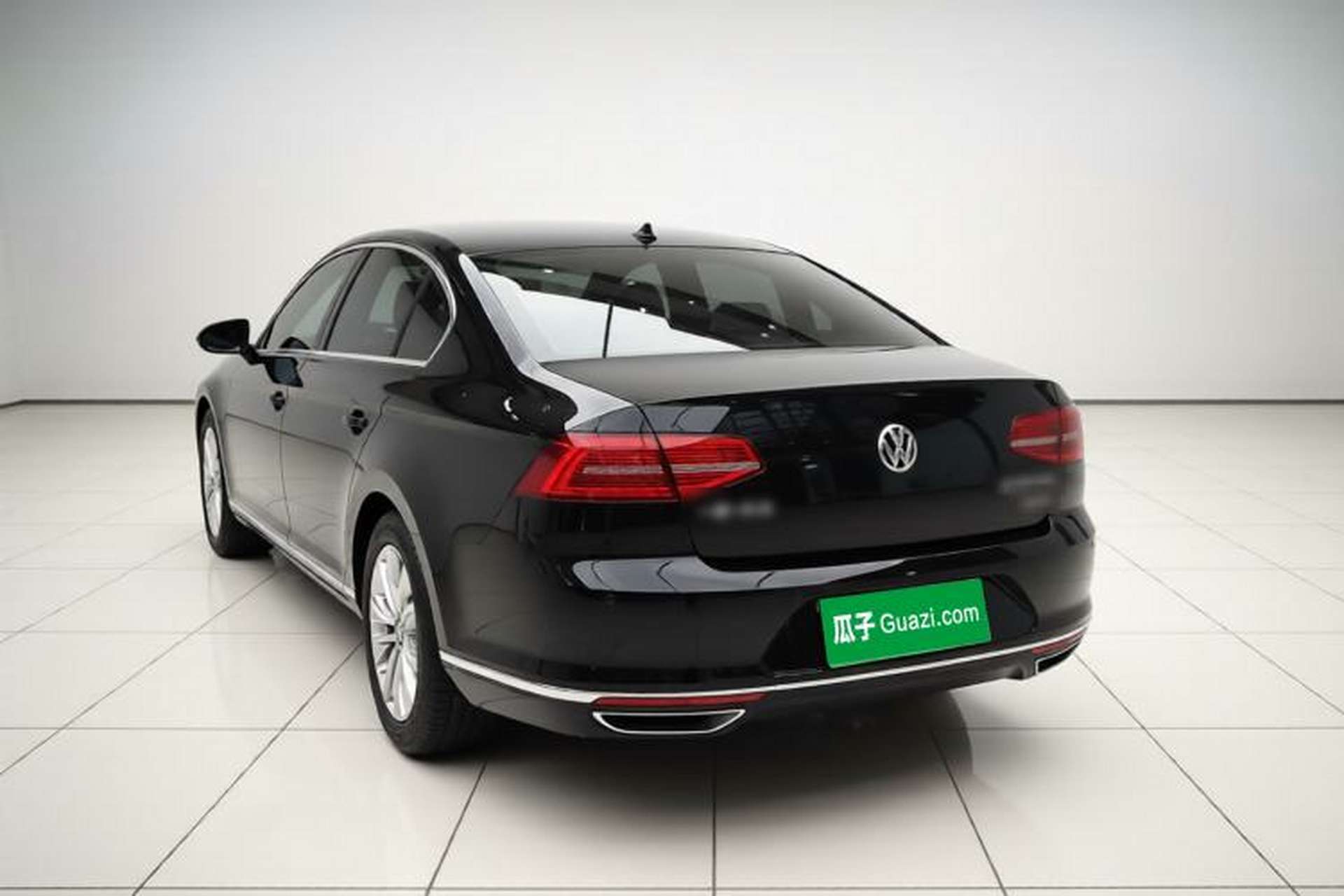 Used Volkswagen Magotan 2018 Facelift 330TSI DSG Luxury Model Exterior 3