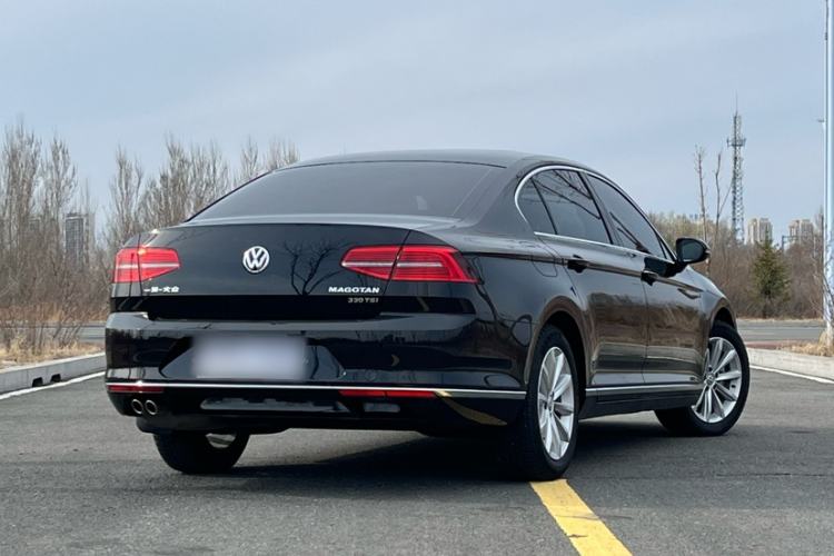 Used Volkswagen Magotan 2018 330TSI DSG Advanced Model Exterior 3