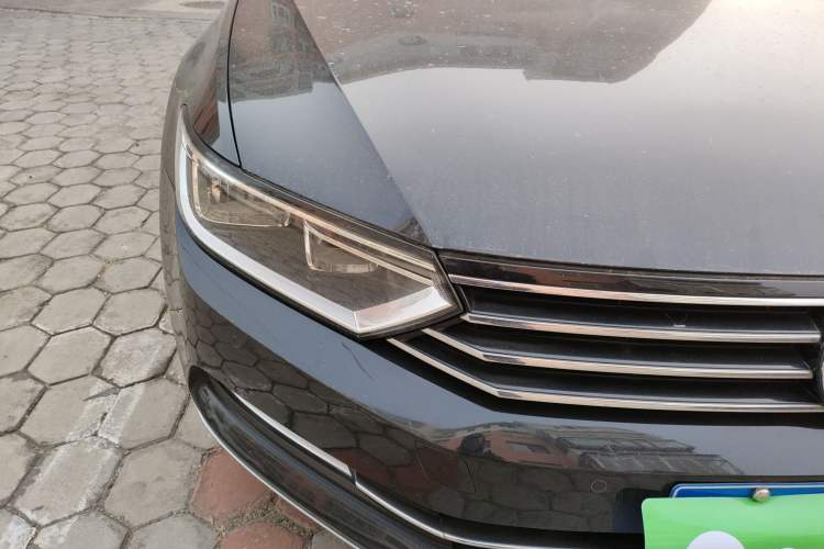 Used Volkswagen Magotan 2018 280TSI DSG Leading Model Exterior 3
