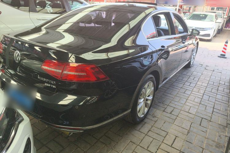 Used Volkswagen Magotan 2018 330TSI DSG Luxury Model Exterior 4