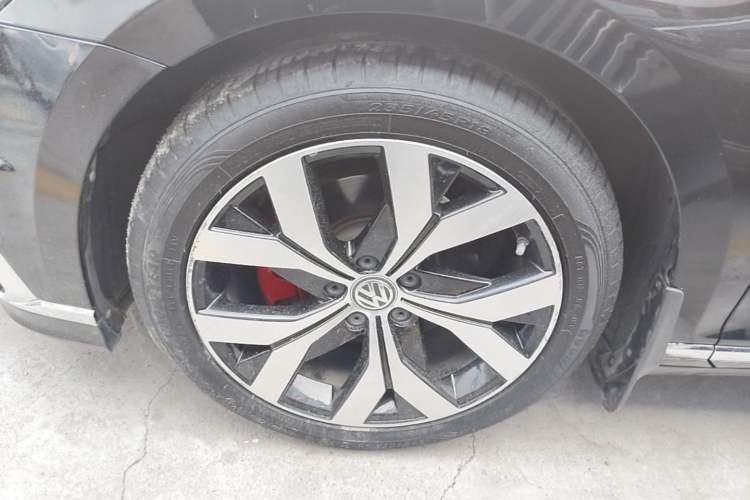 Used Volkswagen Magotan 2018 280TSI DSG Leading Model Exterior 4