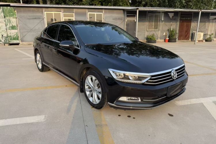 Used Volkswagen Magotan 2018 330TSI DSG Luxury Model Exterior 4
