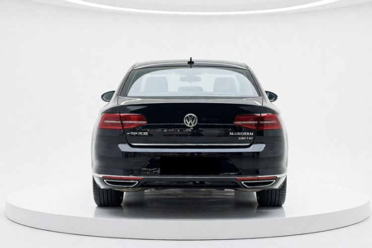 Used Volkswagen Magotan 2018 Facelift 330TSI DSG Luxury Model Exterior 4