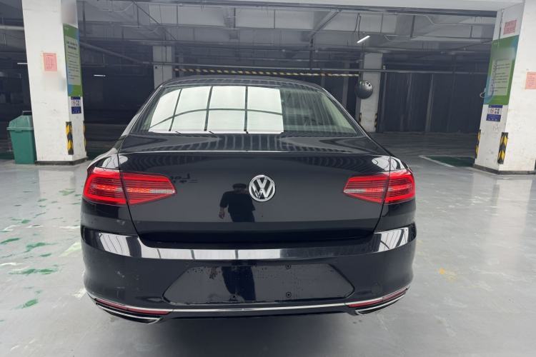 Used Volkswagen Magotan 2018 380TSI DSG Luxury Model Exterior 4