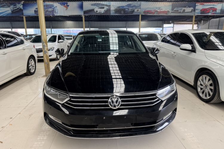 Used Volkswagen Magotan 2018 330TSI DSG Advanced Model Exterior 4