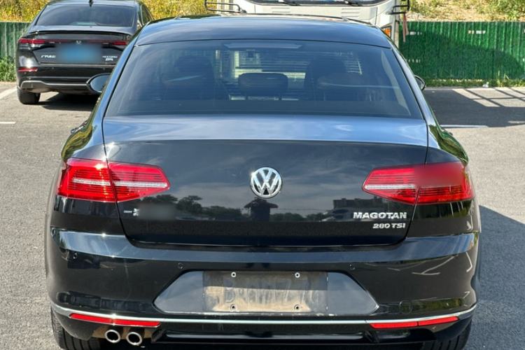 Used Volkswagen Magotan 2018 280TSI DSG Comfort Model Exterior 4