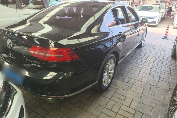 Used Volkswagen Magotan 2018 330TSI DSG Luxury Model Exterior 5