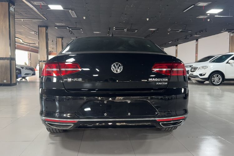 Used Volkswagen Magotan 2018 330TSI DSG Luxury Model Exterior 5