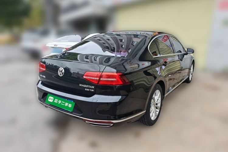Used Volkswagen Magotan 2018 330TSI DSG Luxury Model Exterior 5