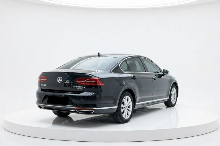 Used Volkswagen Magotan 2018 Facelift 330TSI DSG Luxury Model Exterior 5