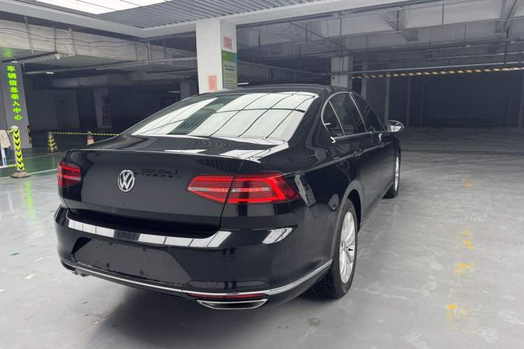 Used Volkswagen Magotan 2018 380TSI DSG Luxury Model Exterior 5