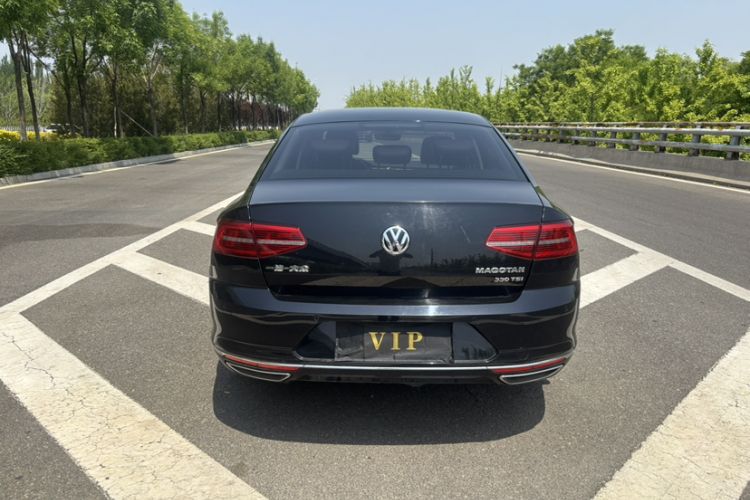Used Volkswagen Magotan 2018 Facelift 330TSI DSG Luxury Model Exterior 6