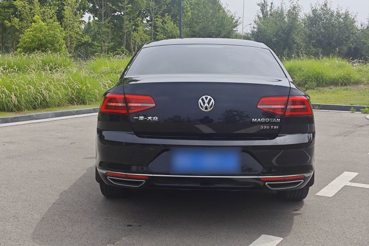 Used Volkswagen Magotan 2018 Facelift 330TSI DSG Luxury Model Exterior 6