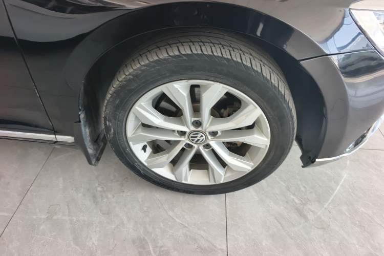 Used Volkswagen Magotan 2018 380TSI DSG Luxury Model Exterior 8