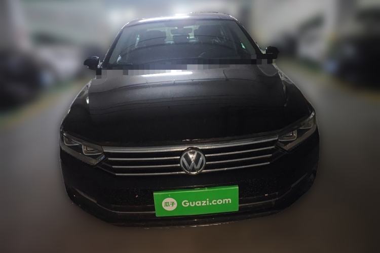 Used Volkswagen Magotan 2018 330TSI DSG Luxury Model Front