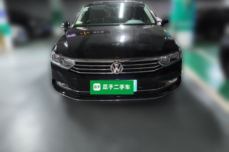 Used Volkswagen Magotan 2018 330TSI DSG Luxury Model Front