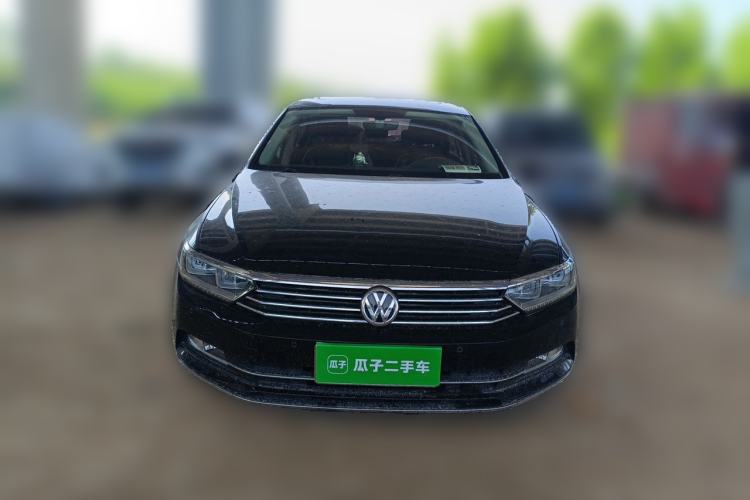 Used Volkswagen Magotan 2018 330TSI DSG Luxury Model Front