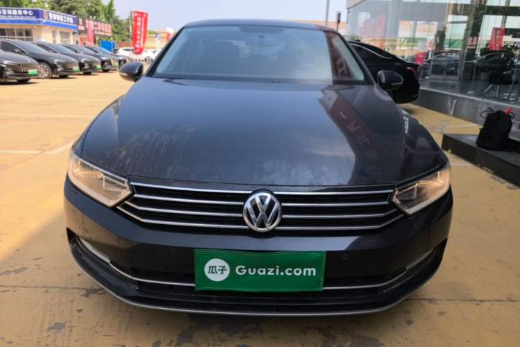 Used Volkswagen Magotan 2018 330TSI DSG Advanced Model Front