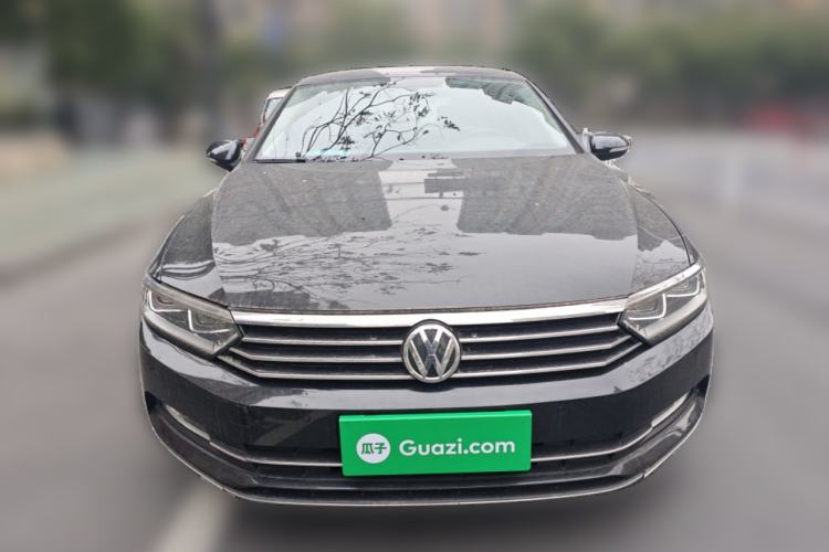Used Volkswagen Magotan 2018 330TSI DSG Luxury Model Front