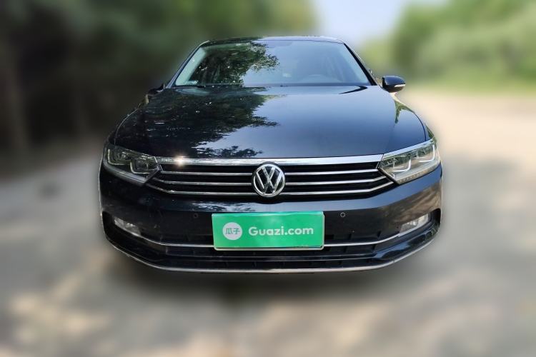 Used Volkswagen Magotan 2018 330TSI DSG Luxury Model Front