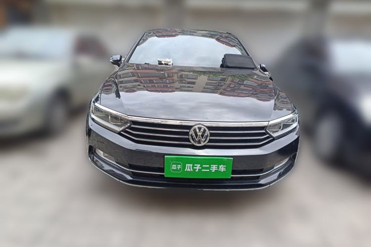 Used Volkswagen Magotan 2018 330TSI DSG Luxury Model Front