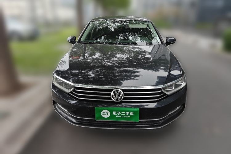 Used Volkswagen Magotan 2018 330TSI DSG Luxury Model Front