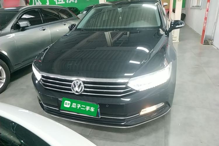 Used Volkswagen Magotan 2018 380TSI DSG Luxury Model Front