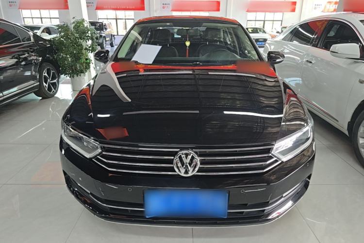 Used Volkswagen Magotan 2018 330TSI DSG Advanced Model Front