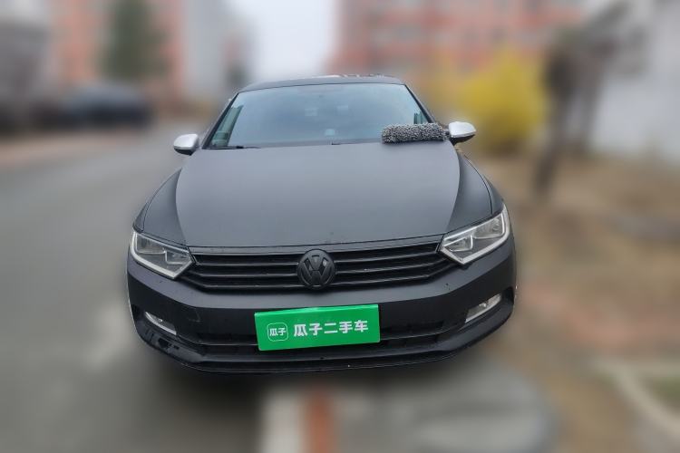 Used Volkswagen Magotan 2018 280TSI DSG Comfort Model Front