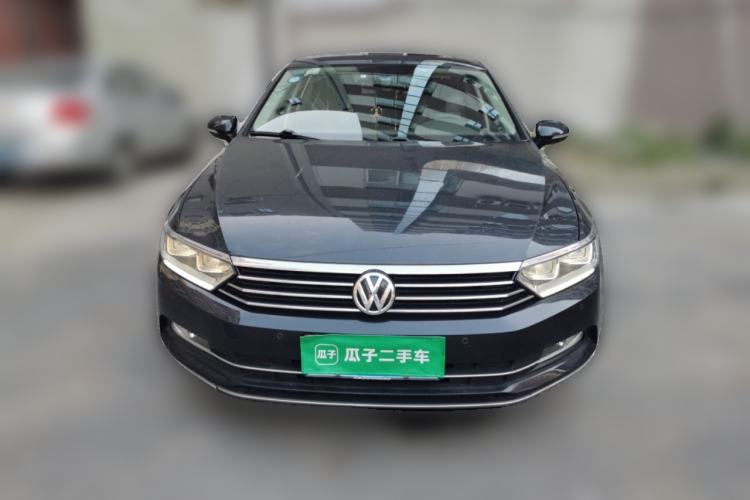 Used Volkswagen Magotan 2018 330TSI DSG Luxury Model Front