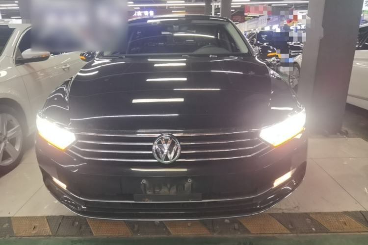 Used Volkswagen Magotan 2018 Facelift 330TSI DSG Luxury Model Front
