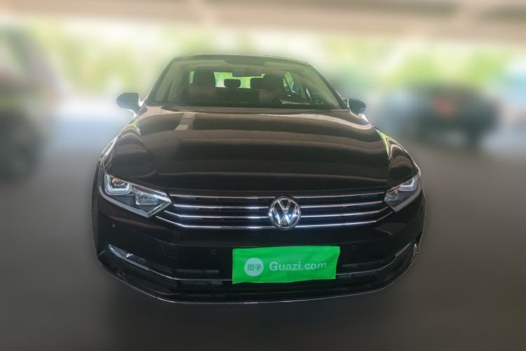 Used Volkswagen Magotan 2018 280TSI DSG Comfort Model Front