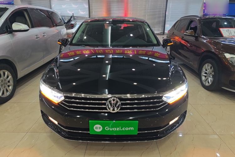 Used Volkswagen Magotan 2018 Facelift 330TSI DSG Luxury Model Front