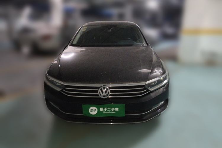 Used Volkswagen Magotan 2018 330TSI DSG Luxury Model Front