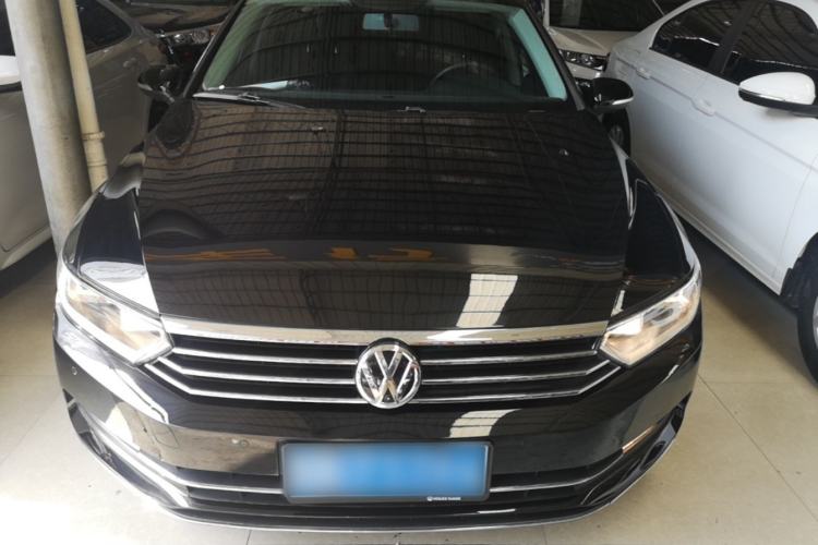Used Volkswagen Magotan 2018 330TSI DSG Advanced Model Front