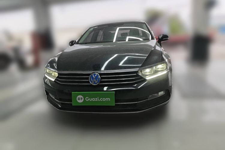 Used Volkswagen Magotan 2018 Facelift 330TSI DSG Luxury Model Front