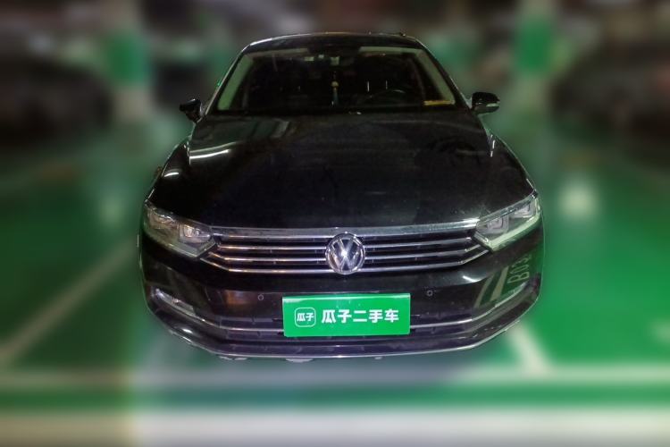 Used Volkswagen Magotan 2018 330TSI DSG Luxury Model Front