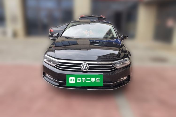 Used Volkswagen Magotan 2018 330TSI DSG Luxury Model Front
