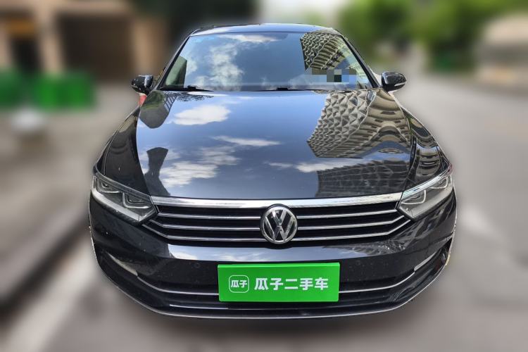 Used Volkswagen Magotan 2018 Facelift 330TSI DSG Luxury Model Front