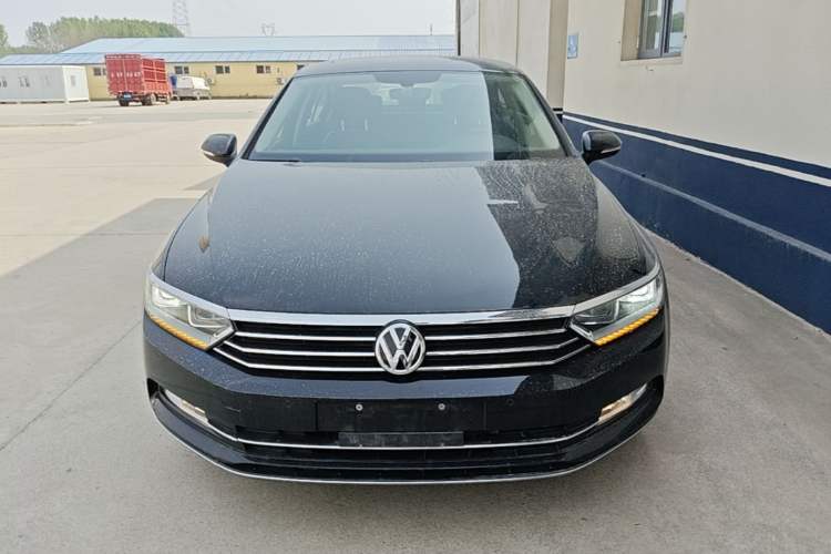 Used Volkswagen Magotan 2018 Facelift 330TSI DSG Luxury Model Front